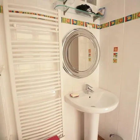 Apartment Cozy Parisian 1 Bedroom