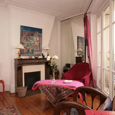 Apartment Cozy Parisian 1 Bedroom Paris