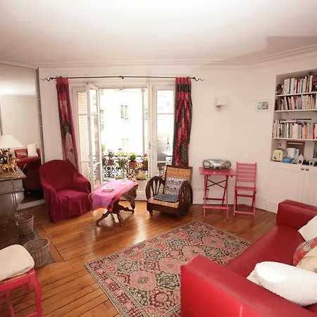 Cozy Parisian 1 Bedroom Paris